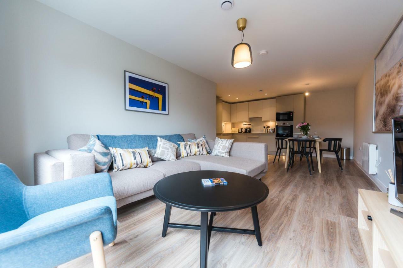 5 Star Brand New City Centre Apartment Belfast Eksteriør billede