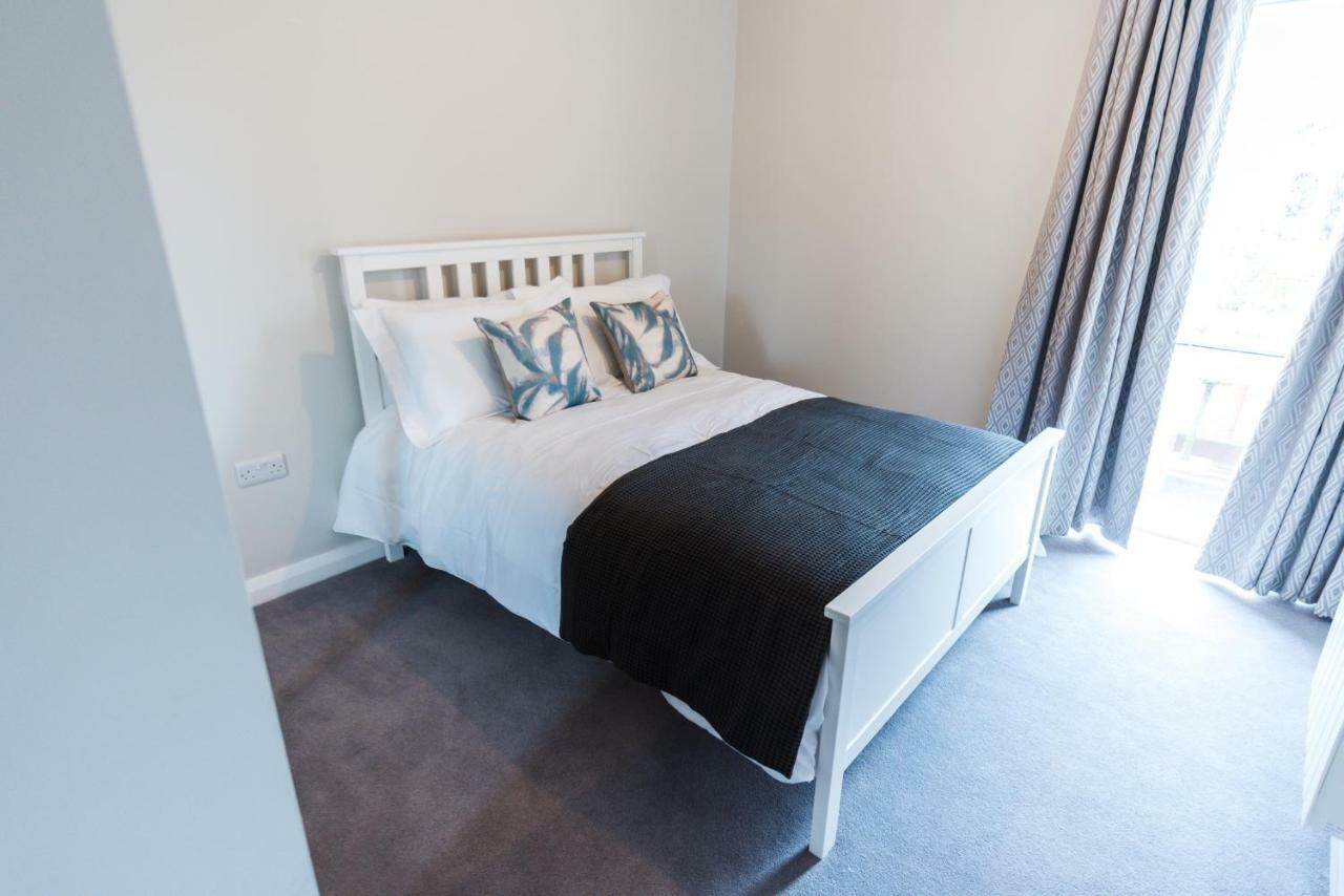 5 Star Brand New City Centre Apartment Belfast Eksteriør billede