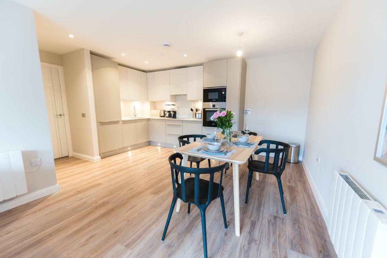 5 Star Brand New City Centre Apartment Belfast Eksteriør billede