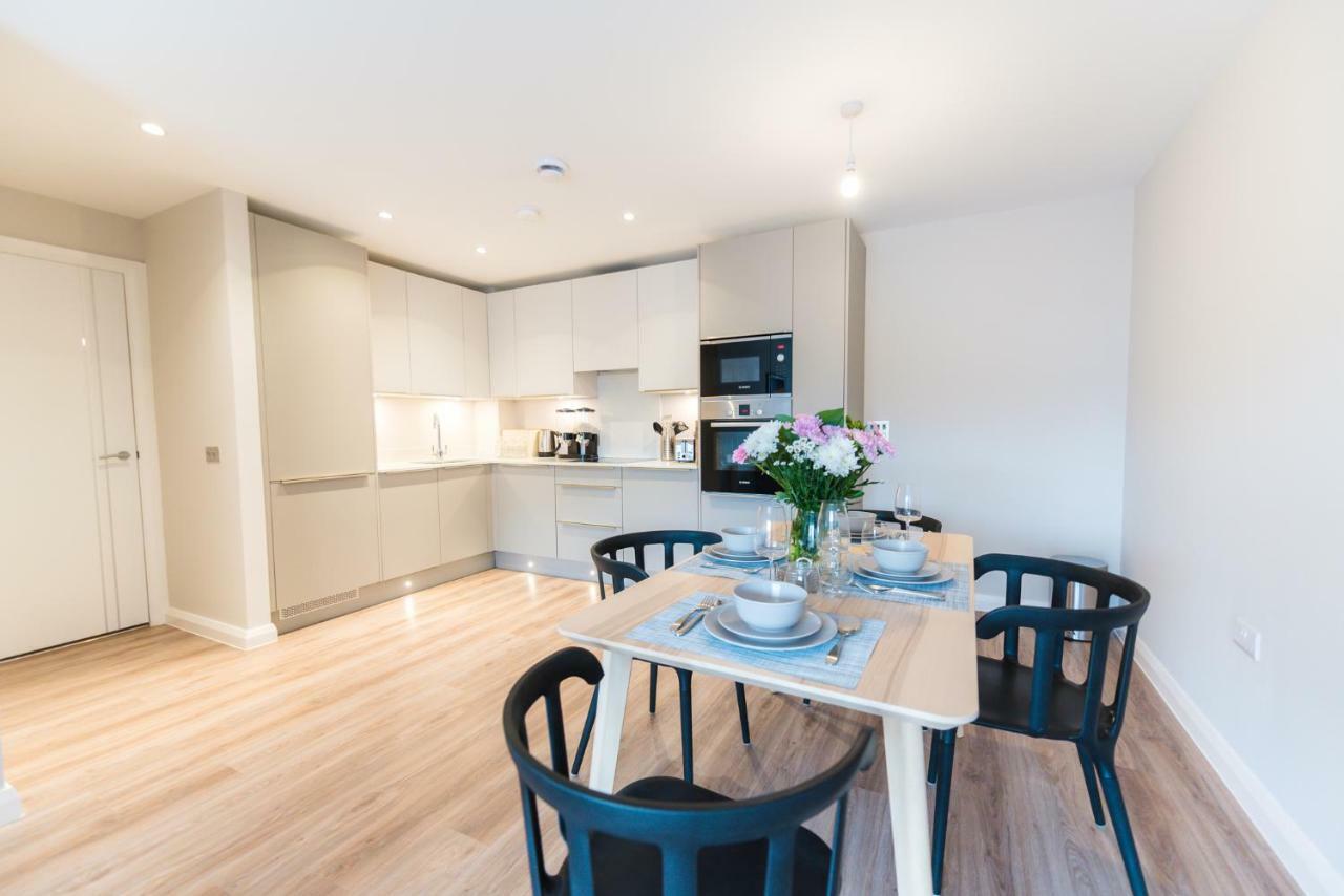 5 Star Brand New City Centre Apartment Belfast Eksteriør billede